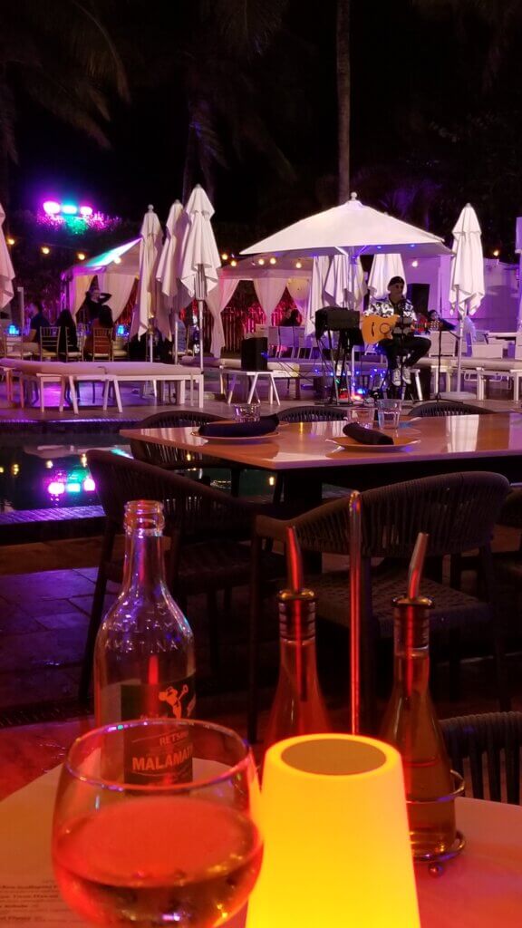 Best Restaurants in Miami Beach with Outdoor Seating: Santorini by Giorgios Outdoor View with Singer, Lights, and Pool